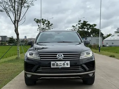Volkswagen Touareg 2017, 140000 км, за 16156.25 USD