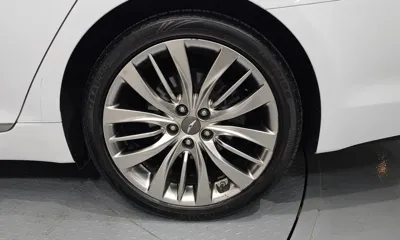 Genesis G80 2017, 156943 км, за 10498.84 USD