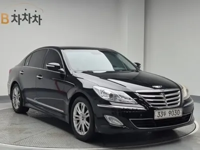 Hyundai Genesis 2012, 250000 км, за 1919.08 USD