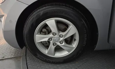 Hyundai Avante 2015, 89920 км, за 4362.83 USD