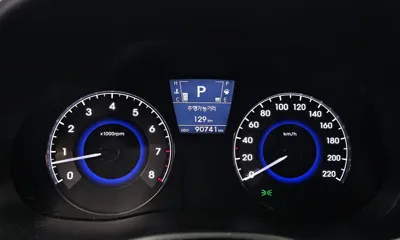 Hyundai Accent 2014, 90741 км, за 3907.01 USD - фото 8