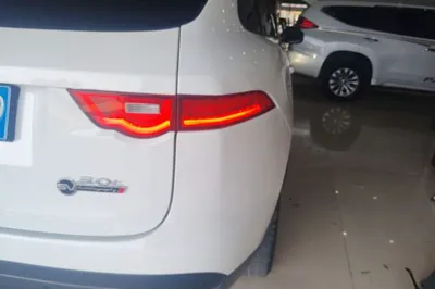Jaguar F-Pace 2018, 124500 км, за 13560 USD - фото 9