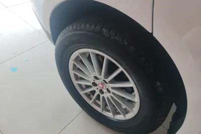Jaguar F-Pace 2018, 124500 км, за 13560 USD - фото 11