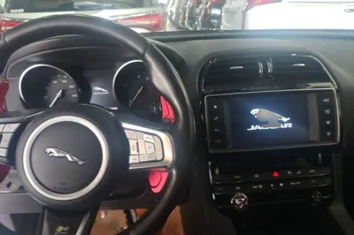 Jaguar F-Pace 2018, 124500 км, за 13560 USD - фото 12