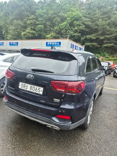 Kia Sorento 2018, 212487 км, за 7293.09 USD
