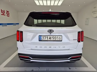 Kia Sorento 2021, 105787 км, за 15688.59 USD