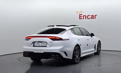 Kia Stinger 2023, 46138 км, за 19358.02 USD