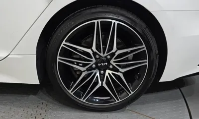 Kia Stinger 2023, 46138 км, за 19358.02 USD - фото 21