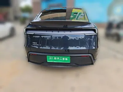 Tesla Model Y 2025, 25500 км, за 32901.07 USD