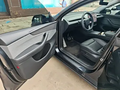 Tesla Model Y 2025, 25500 км, за 32901.07 USD - фото 13