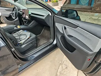 Tesla Model Y 2025, 25500 км, за 32901.07 USD - фото 22
