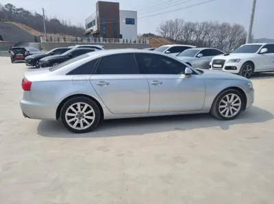 Audi A6 2015, 178300 км, за 3882.74 USD