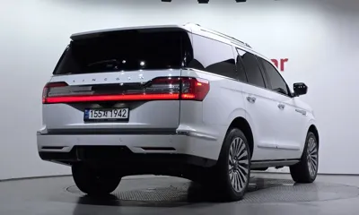 Lincoln Navigator 2021, 72727 км, за 31245.9 USD