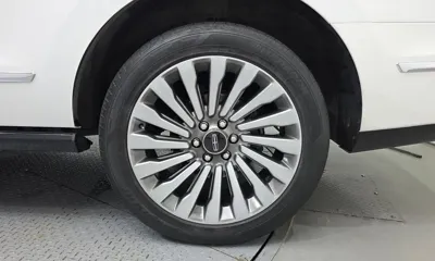 Lincoln Navigator 2021, 72727 км, за 31245.9 USD - фото 21