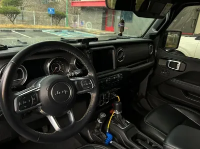 Jeep Wrangler 2022, 67110 км, за 26606.84 USD - фото 6