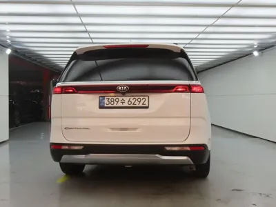 Kia Canival 2021, 114252 км, за 12351.29 USD