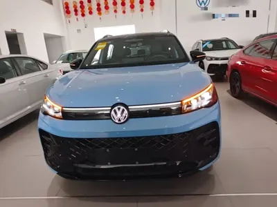 Volkswagen Tiguan L 2025, 4800 км, за 28024.55 USD
