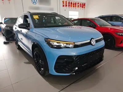Volkswagen Tiguan L 2025, 4800 км, за 28024.55 USD