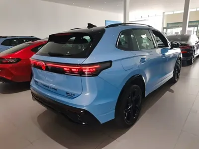 Volkswagen Tiguan L 2025, 4800 км, за 28024.55 USD - фото 7