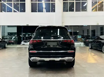 Mercedes-Benz GLS 2024, 35000 км, за 107761.01 USD
