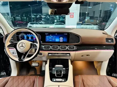 Mercedes-Benz GLS 2024, 35000 км, за 107761.01 USD - фото 8