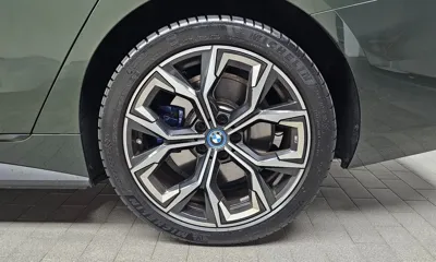 BMW i4 2022, 12832 км, за 33991 USD - фото 21