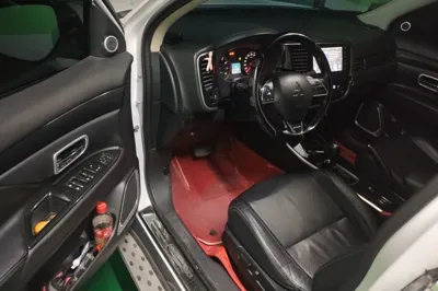 Mitsubishi Outlander 2018, 91400 км, за 7615 USD - фото 16