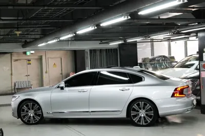 Volvo S90 2022, 42000 км, за 24429.98 USD