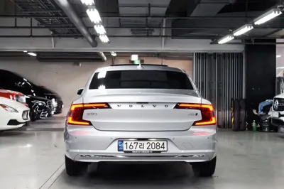 Volvo S90 2022, 42000 км, за 24429.98 USD