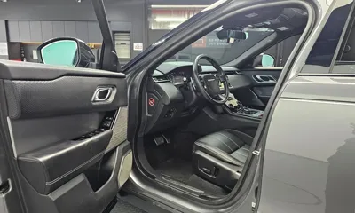 Land Rover Range Rover Velar 2019, 90751 км, за 17161.8 USD - фото 10