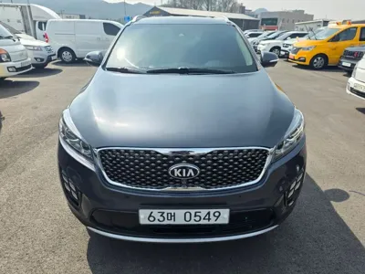 Kia Sorento 2016, 157300 км, за 8467.9 USD