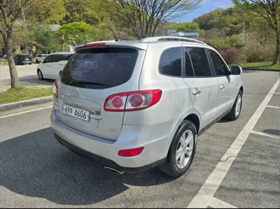 Hyundai Santafe 2011, 330000 км, за 1627.92 USD