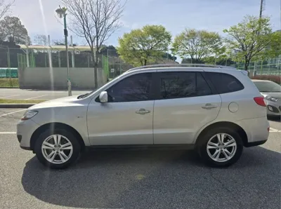 Hyundai Santafe 2011, 330000 км, за 1627.92 USD