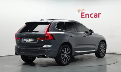Volvo XC60 2021, 45606 км, за 26327.75 USD