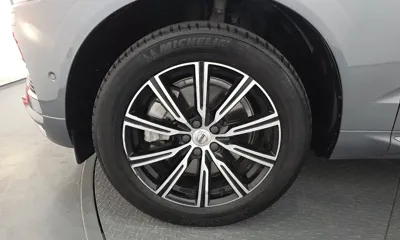 Volvo XC60 2021, 45606 км, за 26327.75 USD