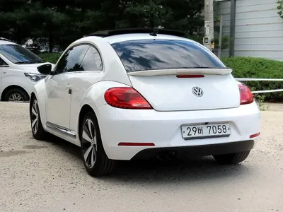Volkswagen Beatle 2013, 114052 км, за 7741.72 USD