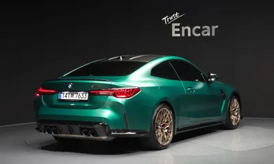 BMW M4 2025, 11821 км, за 121438.89 USD