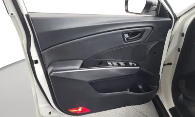 KG_Mobility_Ssangyong TIBOLI 2018, 63174 км, за 6058.64 USD - фото 24