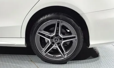 Mercedes-Benz C-Class 2021, 75248 км, за 18379.94 USD