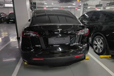 Tesla Model Y 2021, 50000 км, за 23645 USD