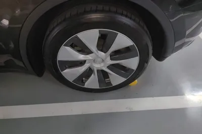 Tesla Model Y 2021, 50000 км, за 23645 USD - фото 10