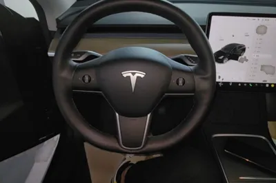 Tesla Model Y 2021, 50000 км, за 23645 USD - фото 13