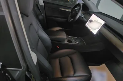 Tesla Model Y 2021, 50000 км, за 23645 USD - фото 19