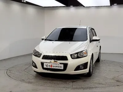 ChevroletGMDaewoo Aveo 2015, 70000 км, за 2801.3 USD