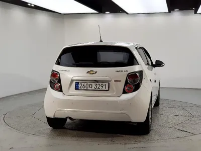 ChevroletGMDaewoo Aveo 2015, 70000 км, за 2801.3 USD