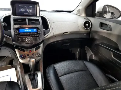 ChevroletGMDaewoo Aveo 2015, 70000 км, за 2801.3 USD - фото 10