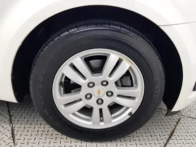 ChevroletGMDaewoo Aveo 2015, 70000 км, за 2801.3 USD - фото 20