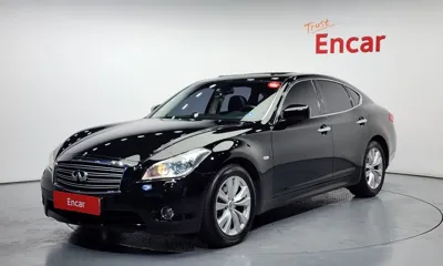 Infiniti M · 2011 год