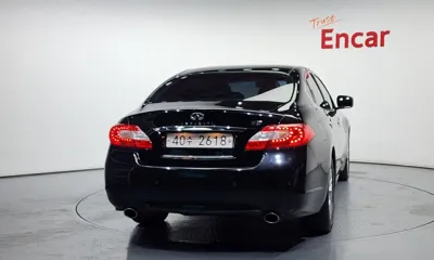 Infiniti M 2011, 96151 км, за 4032.26 USD
