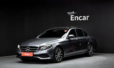 Mercedes-Benz E-Class · 2017 год
